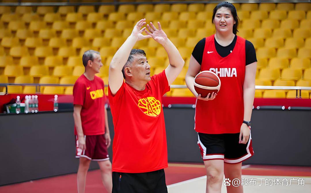 今晚体能课后；皇家社会手感冰凉备战CBA常规赛；更衣室稳定；身体对抗强度拉满的简单介绍